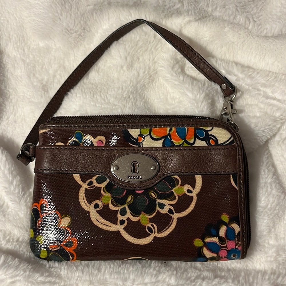 Fossil wristlet purse